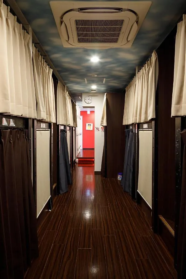 Hotel cápsula Hotel Owl Tokyo Nippori