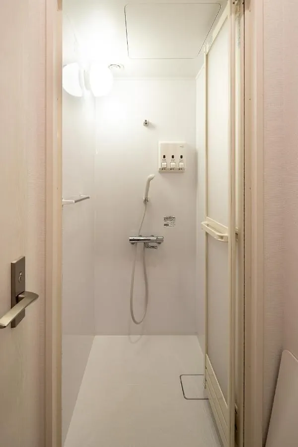 Hotel kapsułowy Hotel Owl Tokyo Nippori